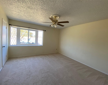 8470 Leawood Boulevard - Photo Thumbnail 9