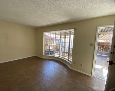 8470 Leawood Boulevard - Photo Thumbnail 6
