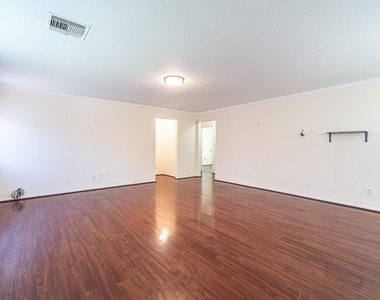 19538 Narcissus Brook Lane - Photo Thumbnail 2
