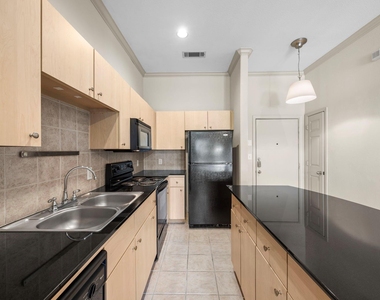 1441 East Street - Photo Thumbnail 5