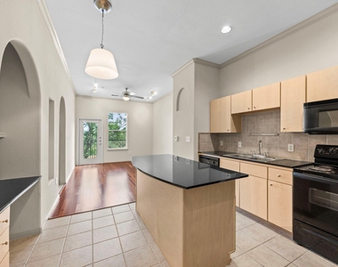 1441 East Street - Photo Thumbnail 4