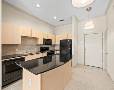 1441 East Street - Photo Thumbnail 3