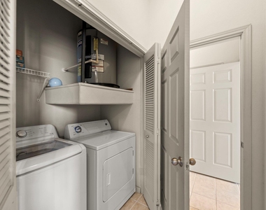 1441 East Street - Photo Thumbnail 12