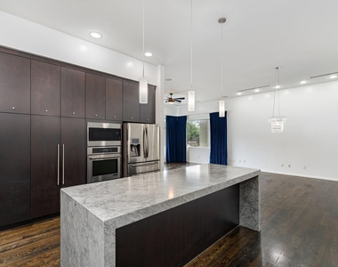1728 Michigan Street - Photo Thumbnail 6