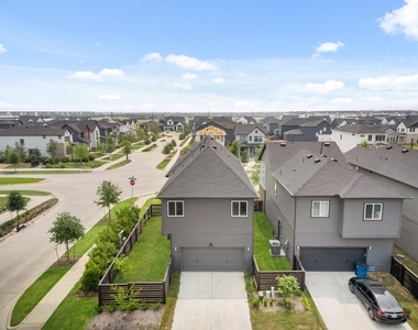 15159 Parkland Canyon Drive - Photo Thumbnail 13