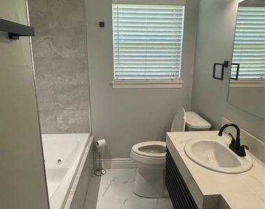 10510 Sierra Drive - Photo Thumbnail 14