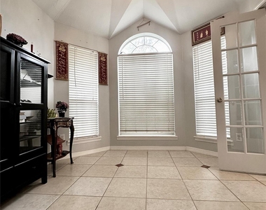 11036 Mistic Moon Court - Photo Thumbnail 9