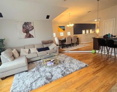 5119 Oasis Park - Photo Thumbnail 5