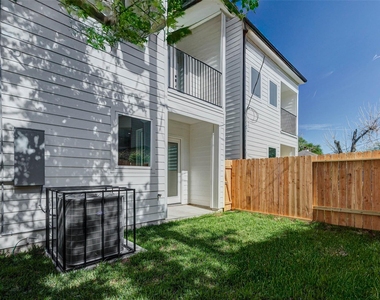 7115 England Street - Photo Thumbnail 18