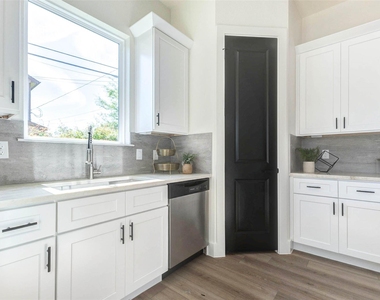 7115 England Street - Photo Thumbnail 2