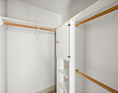 1710 Maryland Street - Photo Thumbnail 10