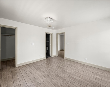 1710 Maryland Street - Photo Thumbnail 9