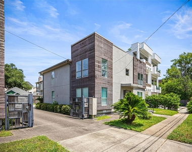 1710 Maryland Street - Photo Thumbnail 2