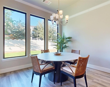 8305 Greenleaf Ridge Way - Photo Thumbnail 9