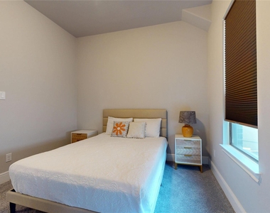 8305 Greenleaf Ridge Way - Photo Thumbnail 18
