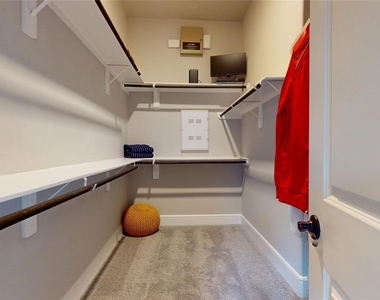 8305 Greenleaf Ridge Way - Photo Thumbnail 16