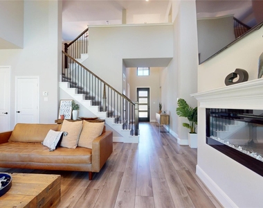 8305 Greenleaf Ridge Way - Photo Thumbnail 6