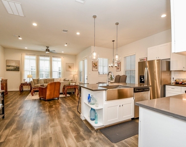 5710 White Magnolia Street - Photo Thumbnail 16