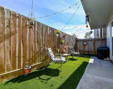 5710 White Magnolia Street - Photo Thumbnail 19