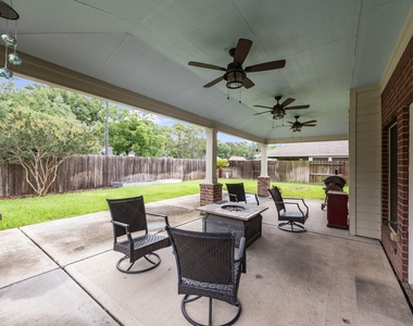 6118 Pine Lakes Drive - Photo Thumbnail 25