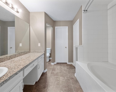 6803 Highwind Bend Lane - Photo Thumbnail 15