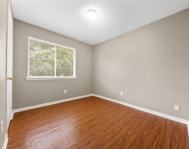 6803 Highwind Bend Lane - Photo Thumbnail 19