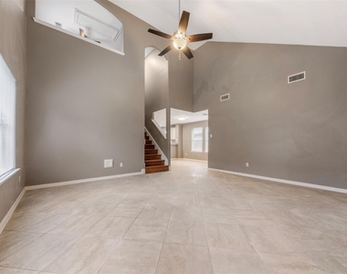6803 Highwind Bend Lane - Photo Thumbnail 5