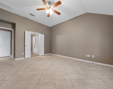 6803 Highwind Bend Lane - Photo Thumbnail 14