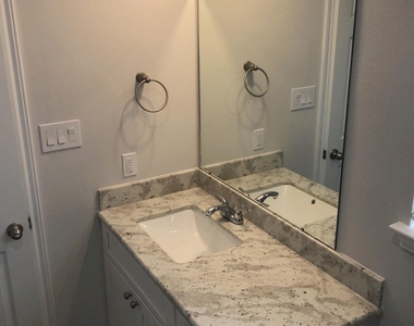 9218 Nyssa Avenue - Photo Thumbnail 8