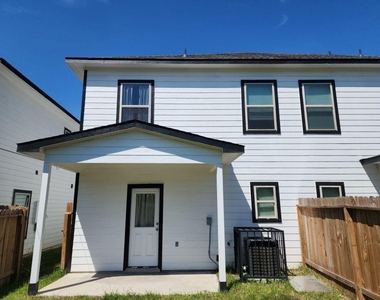 9218 Nyssa Avenue - Photo Thumbnail 13
