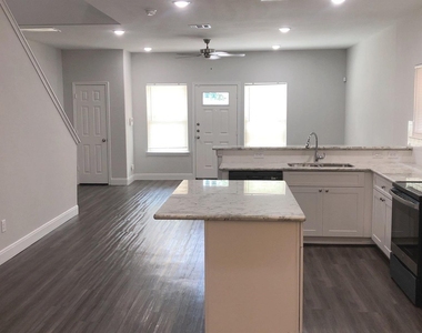 9218 Nyssa Avenue - Photo Thumbnail 3