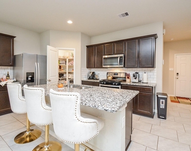 29623 Juniper Court - Photo Thumbnail 6
