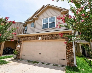 10909 Panther Court Sw - Photo Thumbnail 1