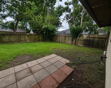 615 Cole Street - Photo Thumbnail 18