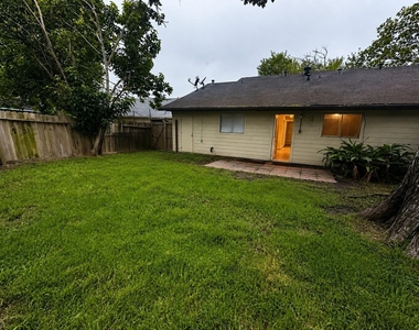 615 Cole Street - Photo Thumbnail 19
