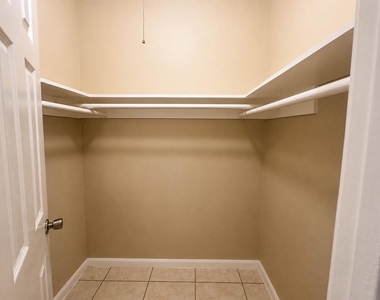 615 Cole Street - Photo Thumbnail 13
