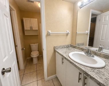615 Cole Street - Photo Thumbnail 14