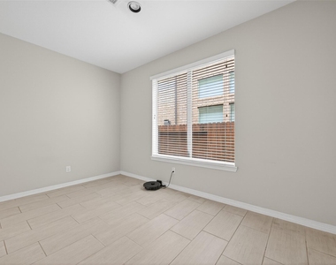 4114 Dover Harbor Lane - Photo Thumbnail 8