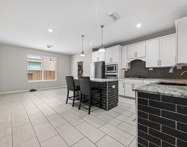 4114 Dover Harbor Lane - Photo Thumbnail 5