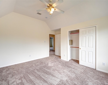 11906 Dinosaur Valley Drive - Photo Thumbnail 27