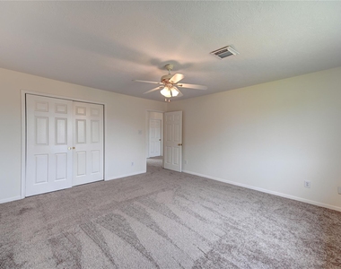 11906 Dinosaur Valley Drive - Photo Thumbnail 30