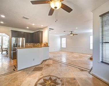 11906 Dinosaur Valley Drive - Photo Thumbnail 10