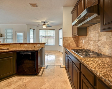 11906 Dinosaur Valley Drive - Photo Thumbnail 13