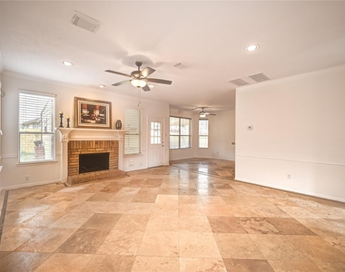 11906 Dinosaur Valley Drive - Photo Thumbnail 18
