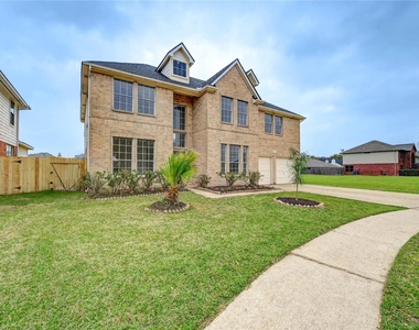 11906 Dinosaur Valley Drive - Photo Thumbnail 3