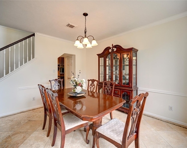 11906 Dinosaur Valley Drive - Photo Thumbnail 4