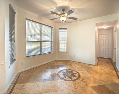 11906 Dinosaur Valley Drive - Photo Thumbnail 16