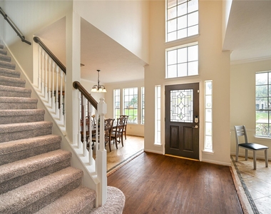 11906 Dinosaur Valley Drive - Photo Thumbnail 22