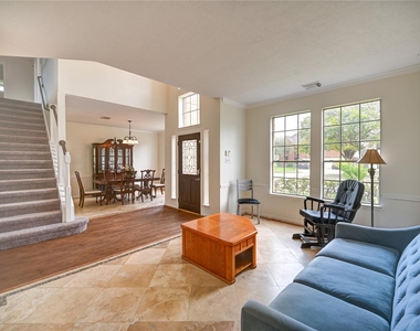 11906 Dinosaur Valley Drive - Photo Thumbnail 24