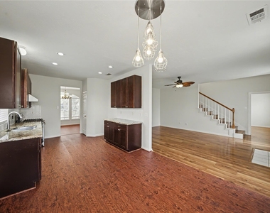 1202 Woodley Bend - Photo Thumbnail 13